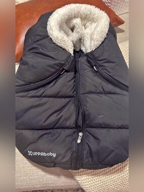 UPPAbaby Black CozyGanoosh Infant Car Seat Cover